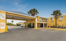 Quality Inn And Suites on The Beach Corpus Christi