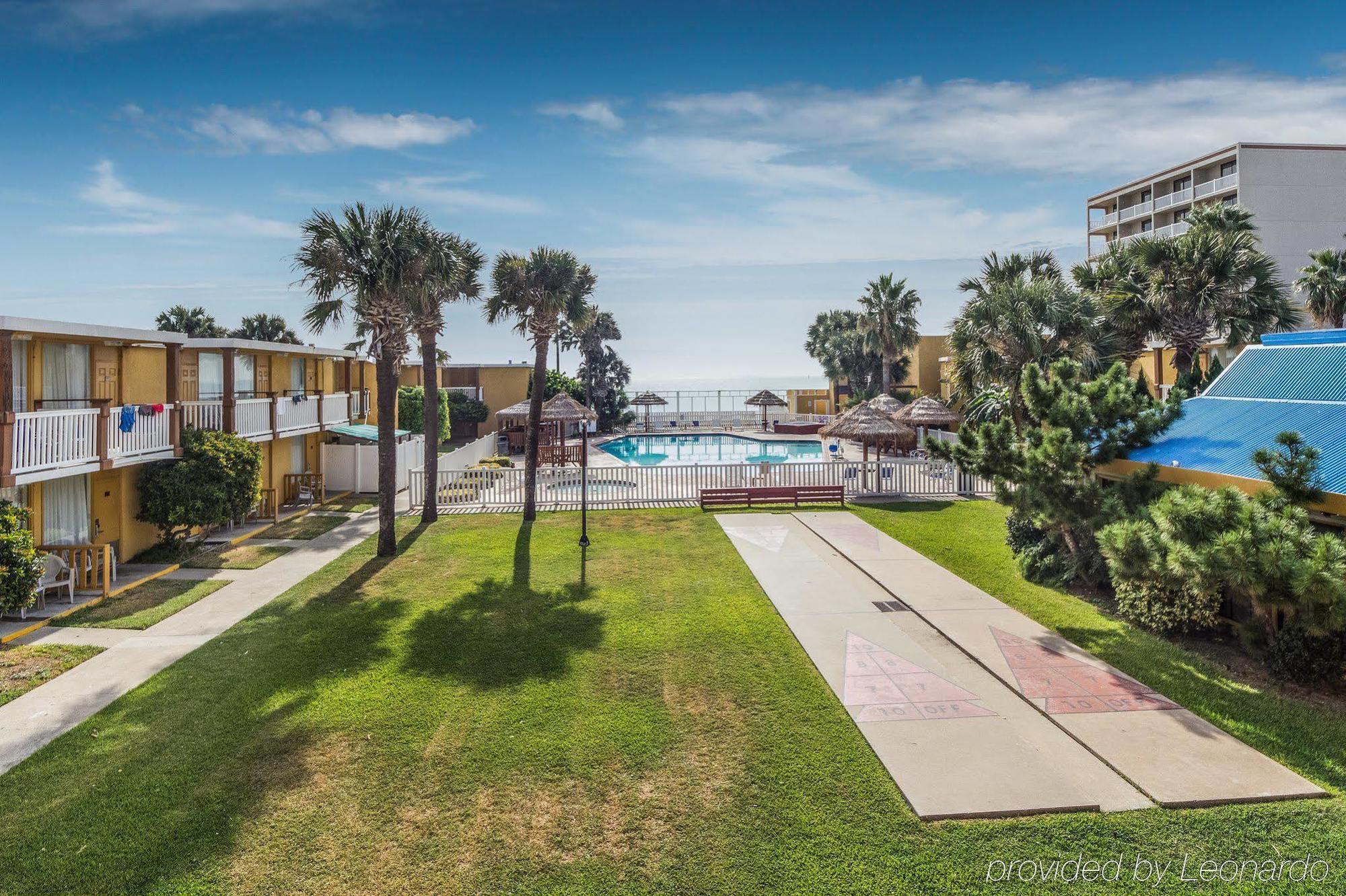Quality Inn & Suites On The Beach Corpus Christi Exterior photo